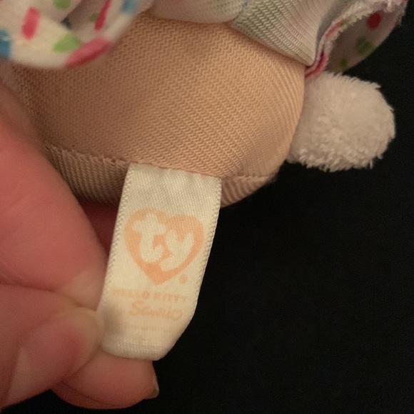 Hello Kitty Ty mini plush toy - Picture 5 of 5